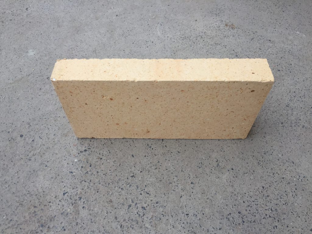 重質(zhì)磚半枚片 粘土磚_莫來石磚_高鋁磚廠家_耐火磚價(jià)格尺寸-鄭州平順耐材 重質(zhì)磚半枚片