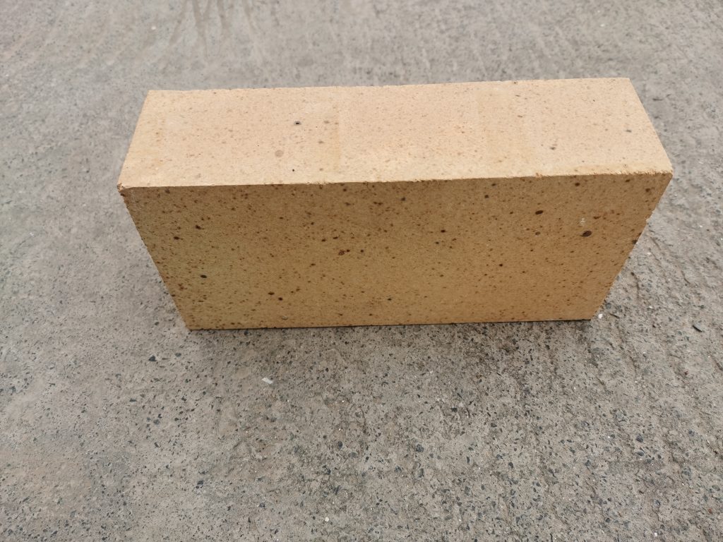 三級高鋁磚_高鋁磚廠家 粘土磚_莫來石磚_高鋁磚廠家_耐火磚價格尺寸-鄭州平順耐材 三級高鋁磚